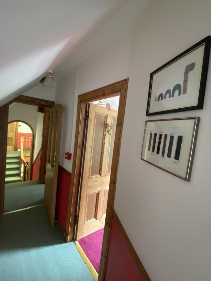 Glenan Lodge Self Catering Tomatin Екстериор снимка