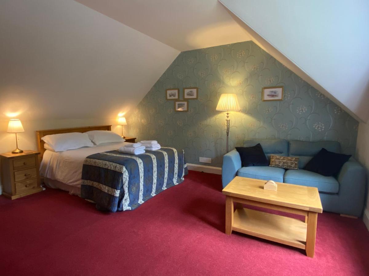 Glenan Lodge Self Catering Tomatin Екстериор снимка