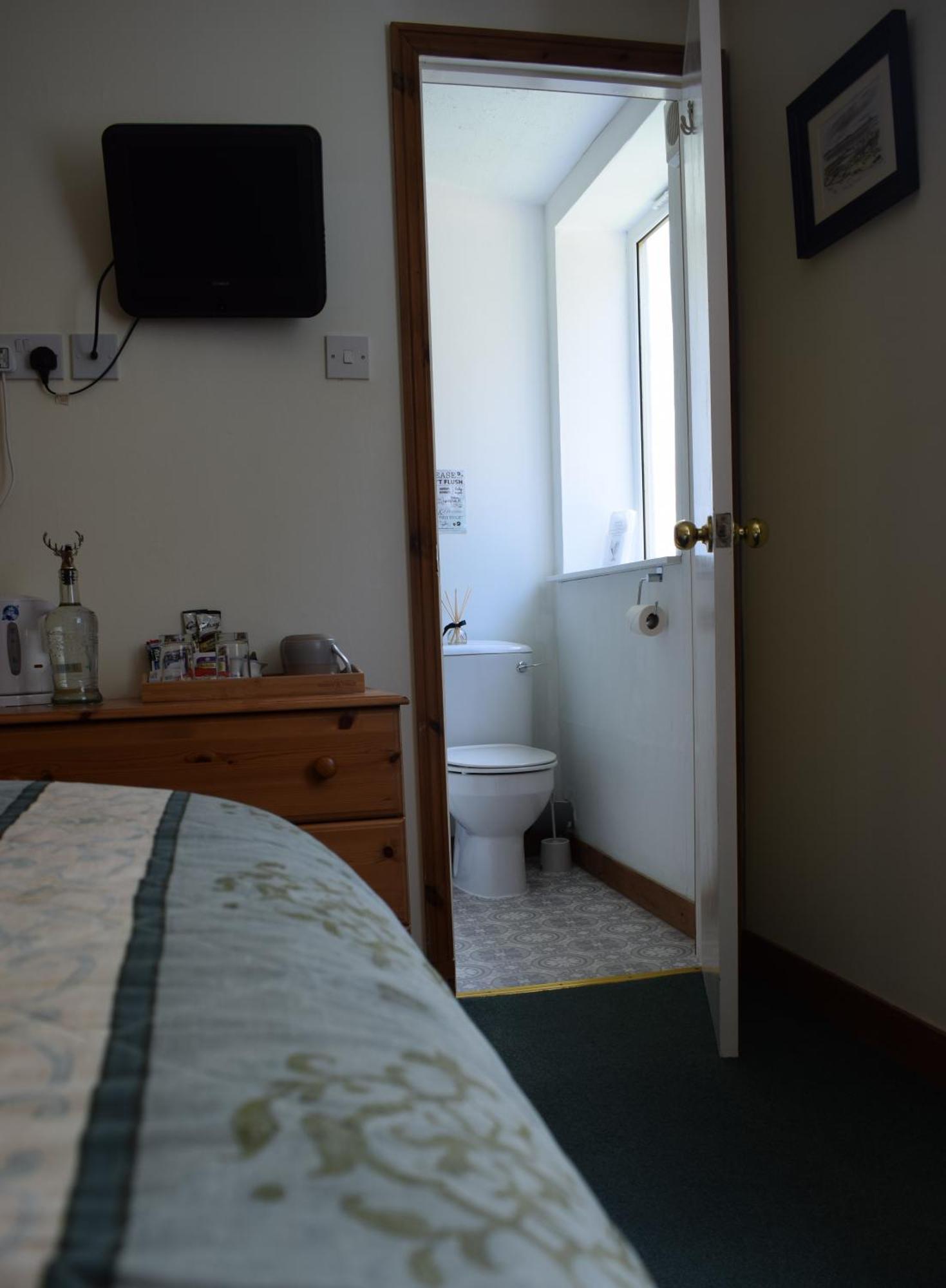 Glenan Lodge Self Catering Tomatin Екстериор снимка