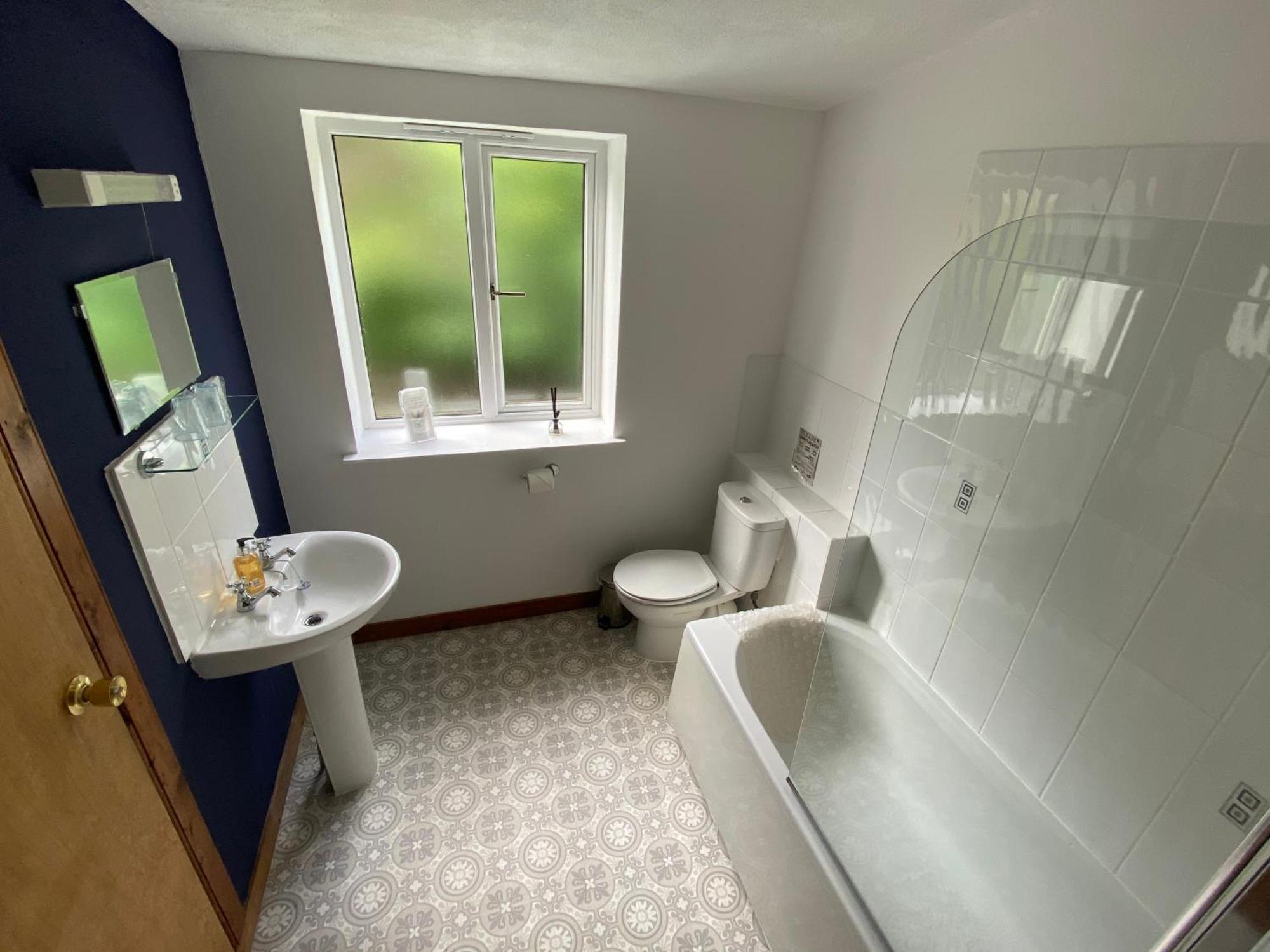 Glenan Lodge Self Catering Tomatin Екстериор снимка